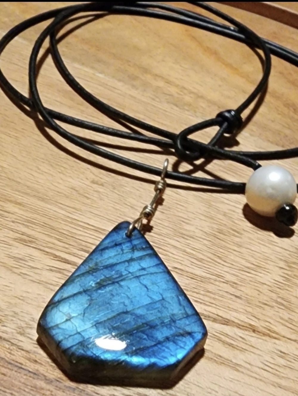 Necklace Blue Labradorite Black Leather White Pearl Sterling Silver Closure